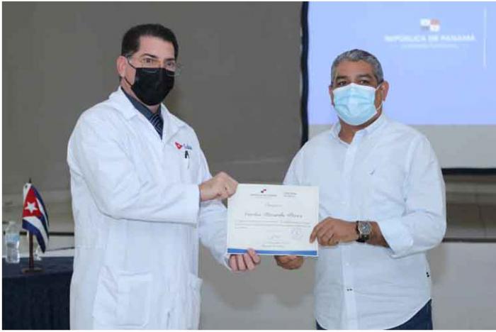 Gobierno panameño agradece a Cuba por la colaboración médica Gobierno panameño agradece a Cuba por la colaboración médica