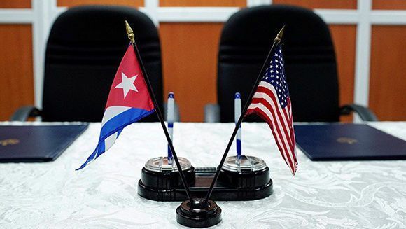Ochenta congresistas demócratas envían carta a Biden para que revierta las «crueles» políticas de restricción impuestas sobre Cuba Ochenta congresistas demócratas envían carta a Biden para que revierta las «crueles» políticas de restricción impuestas sobre Cuba