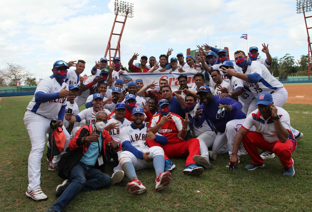 Béisbol: Felicita Presidente cubano a equipo de Granma Béisbol: Felicita Presidente cubano a equipo de Granma