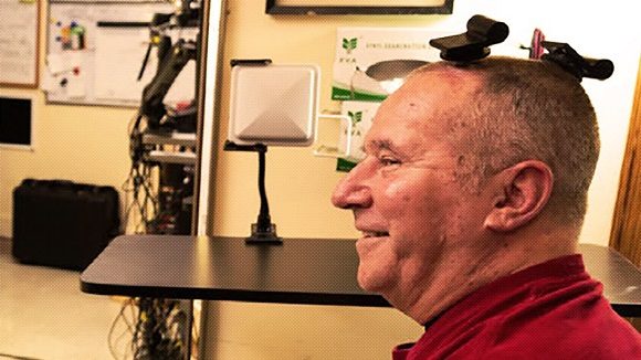 Científicos estadounidenses logran conectar un cerebro humano a una computadora de forma inalámbrica Científicos estadounidenses logran conectar un cerebro humano a una computadora de forma inalámbrica
