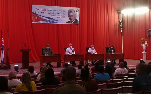 Díaz-Canel participa en Pleno extraordinario del Comité Provincial del Partido en Cienfuegos Díaz-Canel participa en Pleno extraordinario del Comité Provincial del Partido en Cienfuegos