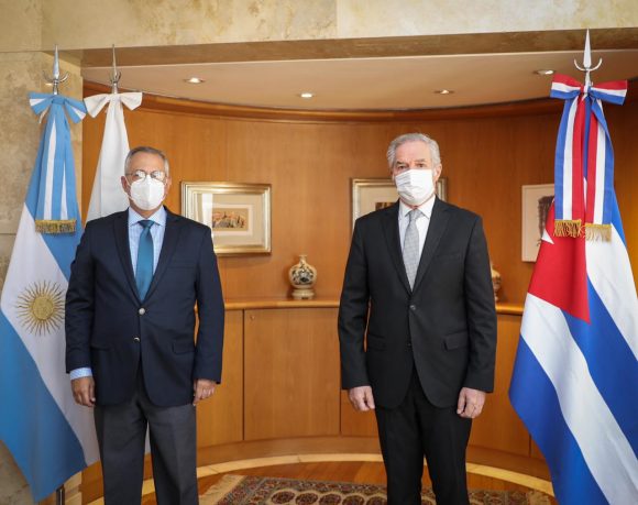 Gobierno argentino expresa interés en las vacunas cubanas contra la COVID-19 Gobierno argentino expresa interés en las vacunas cubanas contra la COVID-19