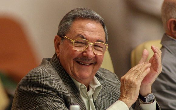 Raúl Castro: Un hombre en (y para) la Revolución Raúl Castro: Un hombre en (y para) la Revolución