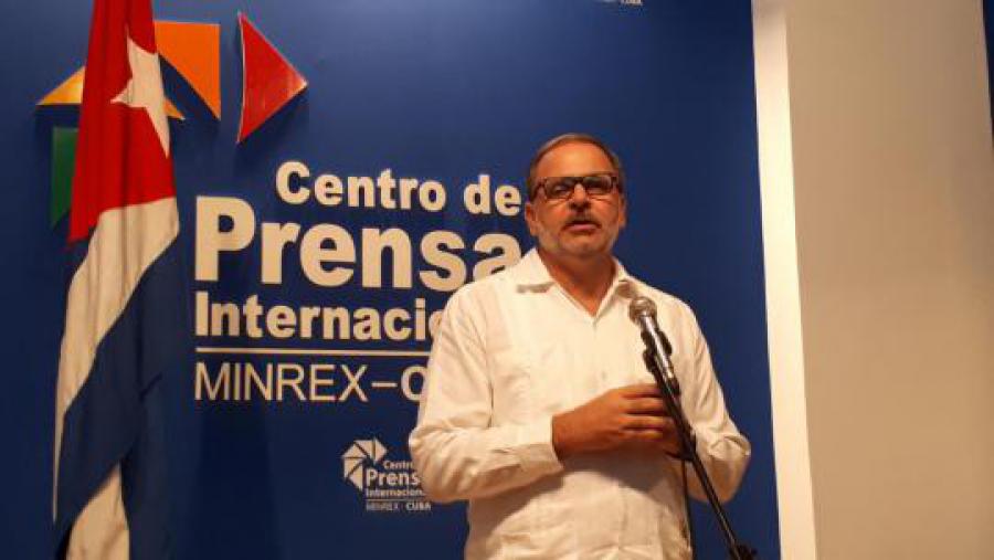 Cuba rechaza intentos de vincularla con situación en Colombia