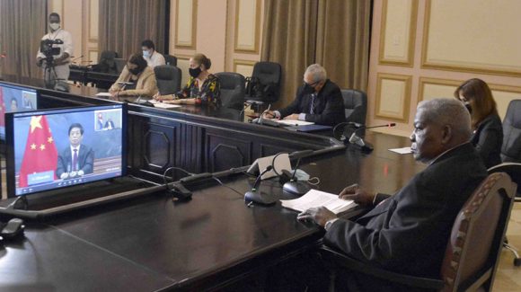 Presidentes de parlamentos de Cuba y China ratifican disposición de fortalecer relaciones entre ambos países Presidentes de parlamentos de Cuba y China ratifican disposición de fortalecer relaciones entre ambos países