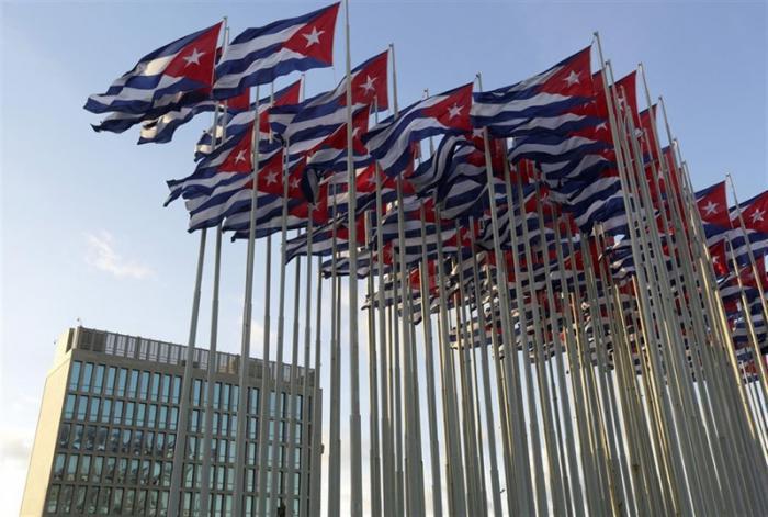Las relaciones Cuba-EE. UU. en el mundo en transición Las relaciones Cuba-EE. UU. en el mundo en transición