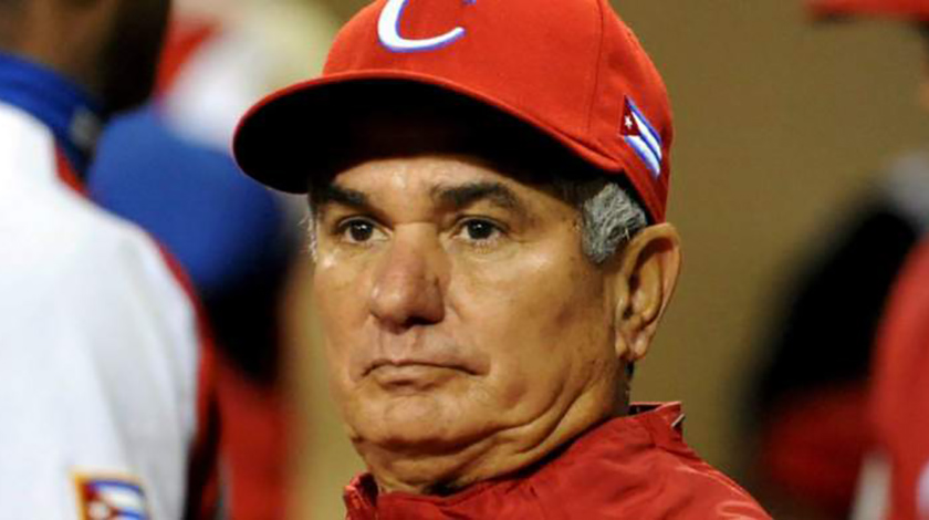 Familia del béisbol cubano lamenta la pérdida de Higinio Vélez Carrión Familia del béisbol cubano lamenta la pérdida de Higinio Vélez Carrión