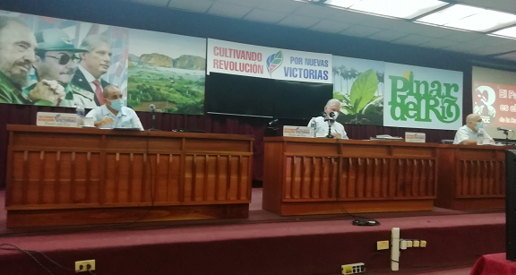 Encabeza Díaz-Canel visita del Secretariado del Comité Central del Partido a Pinar del Río y Artemisa Encabeza Díaz-Canel visita del Secretariado del Comité Central del Partido a Pinar del Río y Artemisa