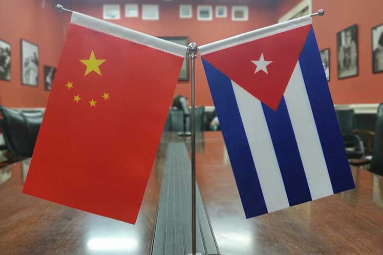 Asisten Raúl Castro y Díaz-Canel a acto por el centenario del Partido Comunista de China Asisten Raúl Castro y Díaz-Canel a acto por el centenario del Partido Comunista de China
