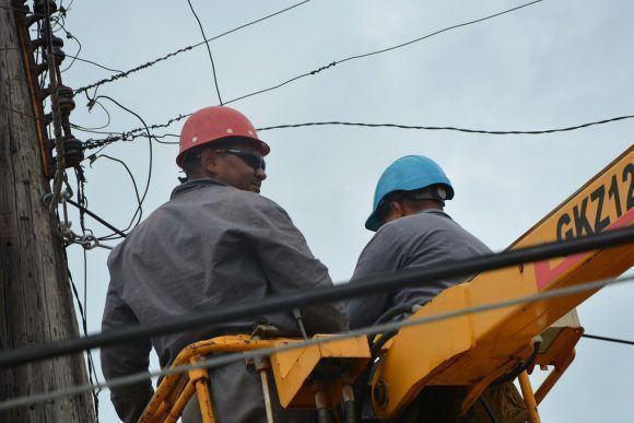Unión Eléctrica: Se trabaja ininterrumpidamente para recuperar la disponibilidad en la generación Unión Eléctrica: Se trabaja ininterrumpidamente para recuperar la disponibilidad en la generación