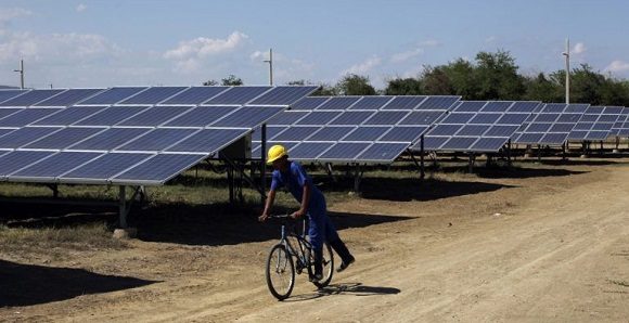 Cuba autoriza para personas naturales la importación de sistemas fotovoltaicos sin fines comerciales Cuba autoriza para personas naturales la importación de sistemas fotovoltaicos sin fines comerciales