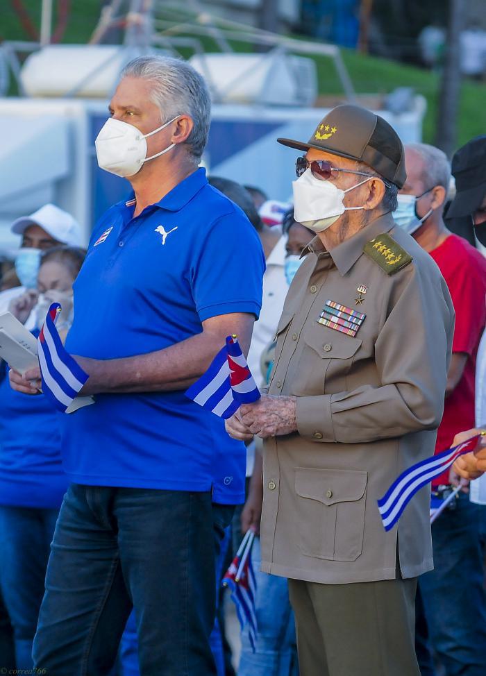 Encabezan Díaz-Canel y Raúl Castro acto de reafirmación revolucionaria en la Piragua Encabezan Díaz-Canel y Raúl Castro acto de reafirmación revolucionaria en la Piragua