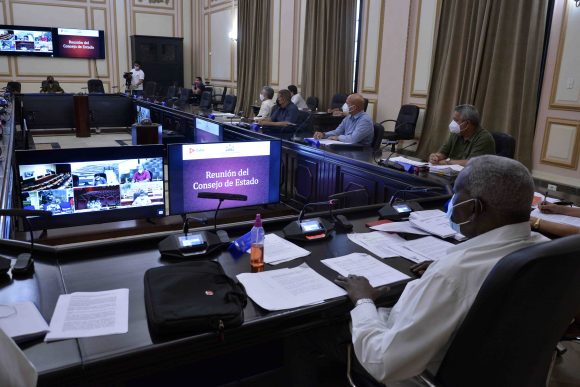 Consejo de Estado aprobó decretos-leyes sobre las MIPYMES y otros actores de la economía cubana Consejo de Estado aprobó decretos-leyes sobre las MIPYMES y otros actores de la economía cubana