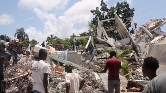 Países latinoamericanos anuncian el envío de ayuda humanitaria a Haití tras terremoto Países latinoamericanos anuncian el envío de ayuda humanitaria a Haití tras terremoto