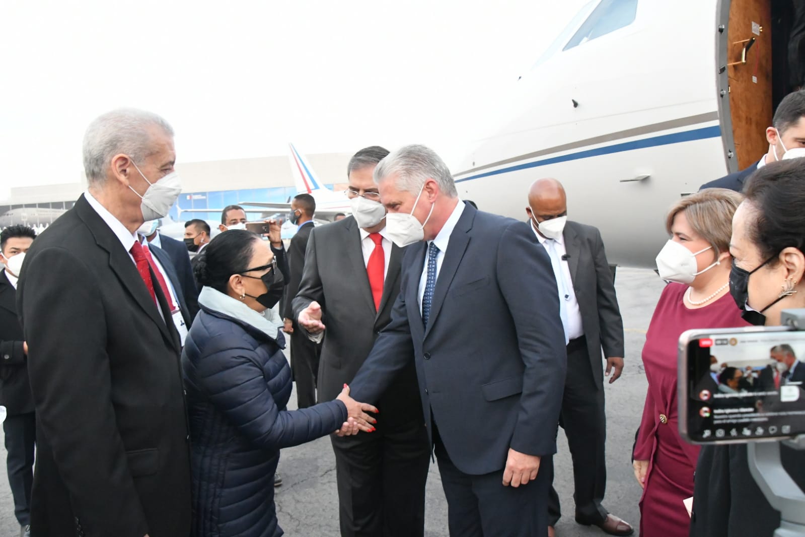 Presidente cubano Miguel Díaz-Canel llega a México para cumplimentar visita oficial Presidente cubano Miguel Díaz-Canel llega a México para cumplimentar visita oficial