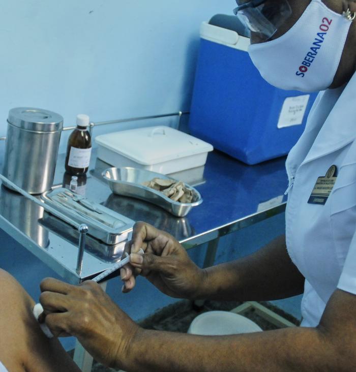 Inicia hoy vacunación de refuerzo contra la COVID-19 en Cuba Inicia hoy vacunación de refuerzo contra la COVID-19 en Cuba