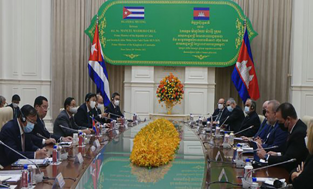 Que las relaciones bilaterales con Cambodia alcancen un estadio superior Que las relaciones bilaterales con Cambodia alcancen un estadio superior