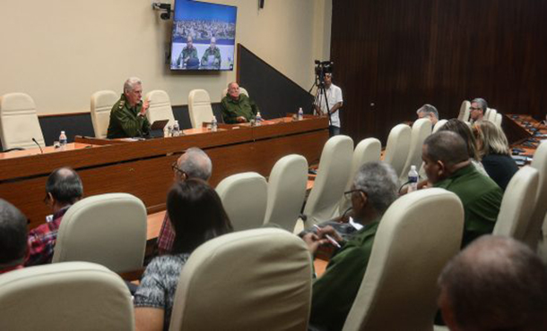 Díaz-Canel: “Hay que darlo todo por el pueblo”