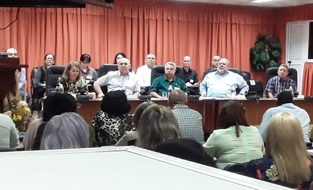 Asiste primer ministro al Pleno del Consejo Nacional de la CTC Asiste primer ministro al Pleno del Consejo Nacional de la CTC