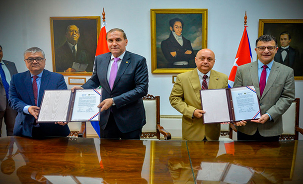 Agradece Cuba donativo de materiales médicos de Paraguay Agradece Cuba donativo de materiales médicos de Paraguay