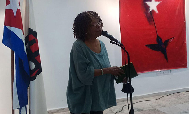 Denuncian acciones de guerra cultural contra poeta Nancy Morejón