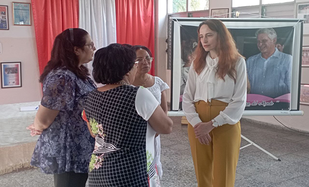 Visitó relatora especial de la ONU escuela primaria cubana Visitó relatora especial de la ONU escuela primaria cubana