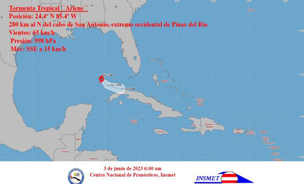 Tormenta tropical Arlene ha perdido en organización pero mantiene vientos máximos sostenidos de 65 kilómetros por hora Tormenta tropical Arlene ha perdido en organización pero mantiene vientos máximos sostenidos de 65 kilómetros por hora