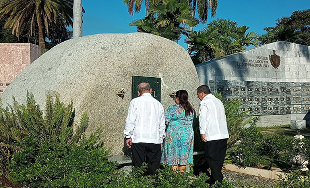 Cuba rinde homenaje a Fidel Castro Ruz en aniversario de su muerte Cuba rinde homenaje a Fidel Castro Ruz en aniversario de su muerte