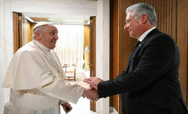 Presidente de Cuba felicita al papa Francisco por su cumpleaños Presidente de Cuba felicita al papa Francisco por su cumpleaños