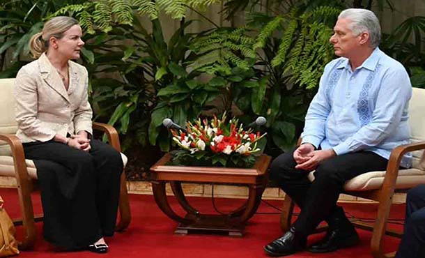 Recibe Díaz-Canel a Gleisi Hoffmann, presidenta del PT de Brasil Recibe Díaz-Canel a Gleisi Hoffmann, presidenta del PT de Brasil
