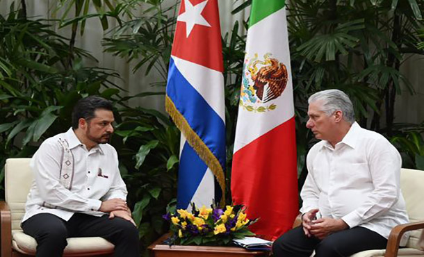 Presidente cubano recibe a Zoé Robledo
