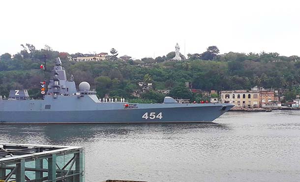 Buques y submarino de la Armada Rusa llegan a La Habana en visita oficial Buques y submarino de la Armada Rusa llegan a La Habana en visita oficial