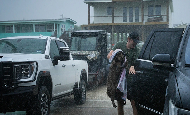Beryl toca tierra en Texas y deja sin servicio eléctrico a más de un millón de clientes Beryl toca tierra en Texas y deja sin servicio eléctrico a más de un millón de clientes