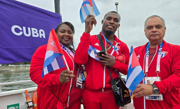 Del Caribe a París: El Sena abre las puertas a los sueños olímpicos de Cuba Del Caribe a París: El Sena abre las puertas a los sueños olímpicos de Cuba