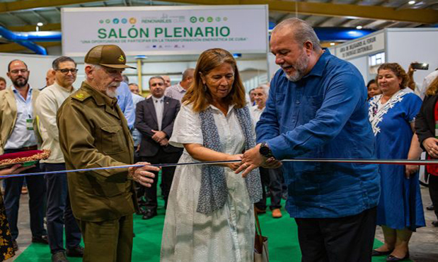 Asiste primer ministro de Cuba a Feria de Energía Renovable Asiste primer ministro de Cuba a Feria de Energía Renovable