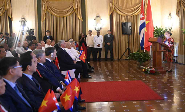 Ratifica presidente de Cuba voluntad de fortalecer lazos con Vietnam Ratifica presidente de Cuba voluntad de fortalecer lazos con Vietnam