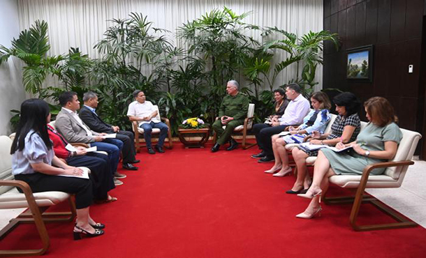 Recibió Díaz-Canel a Presidente de la Junta de Fundadores de la empresa Thai Bin Recibió Díaz-Canel a Presidente de la Junta de Fundadores de la empresa Thai Bin