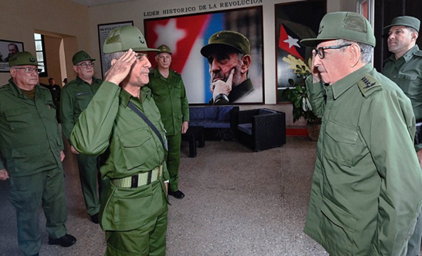 Bastión 2024: Raúl y Díaz-Canel visitaron el Puesto de Mando del Ejército Occidental Bastión 2024: Raúl y Díaz-Canel visitaron el Puesto de Mando del Ejército Occidental