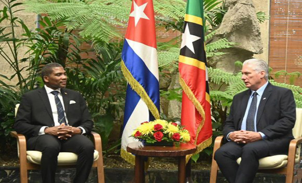 Recibe Díaz-Canel al primer ministro de San Cristóbal y Nieves Terrance Drew