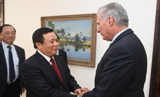 Intercambia Presidente de Cuba con empresarios vietnamitas Intercambia Presidente de Cuba con empresarios vietnamitas