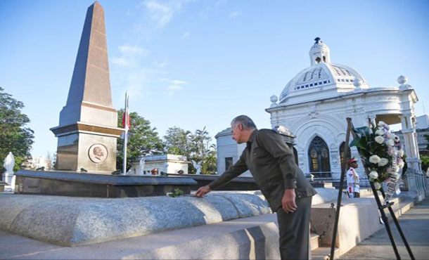 Presidente Díaz-Canel encabeza ceremonia por el 120 aniversario del fallecimiento de Máximo Gómez Presidente Díaz-Canel encabeza ceremonia por el 120 aniversario del fallecimiento de Máximo Gómez