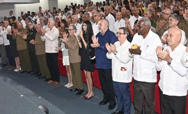 Encabezaron Raúl y Díaz-Canel clausura de reunión anual de jefes de misiones
