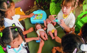 Comisión gubernamental analiza funcionamiento del Programa Materno Infantil