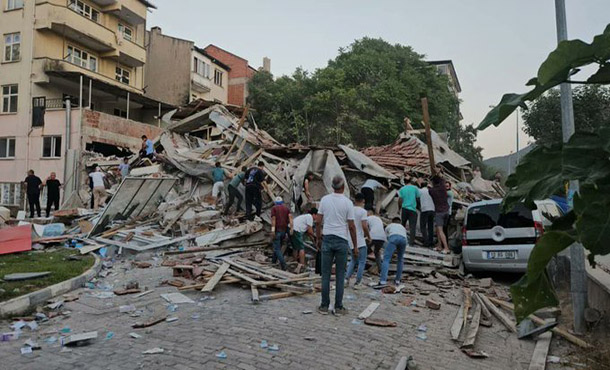 Cuba expresa sus condolencias por terremoto en Türkiye Cuba expresa sus condolencias por terremoto en Türkiye