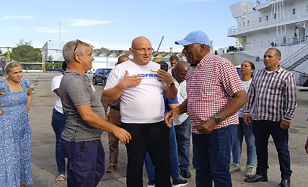 Vicepresidente cubano recorre centros económicos de importancia en La Habana