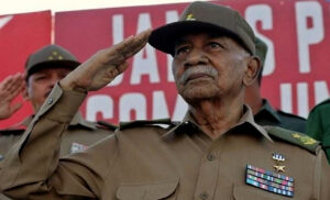 Evoca Cuba a Juan Almeida Bosque en aniversario de su muerte