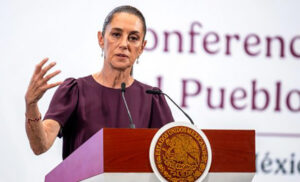 Claudia Sheinbaum subraya que México continuará su convenio para recibir a médicos cubanos