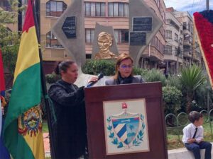 Realizan homenaje a José Martí en Bolivia