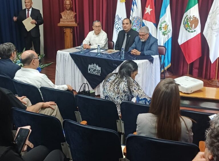 Inauguraron en Guatemala Cátedra Internacional José Martí