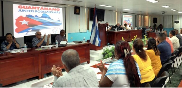 Encabeza, Manuel Marrero Cruz, Consejo Provincial Extraordinario en Guantánamo